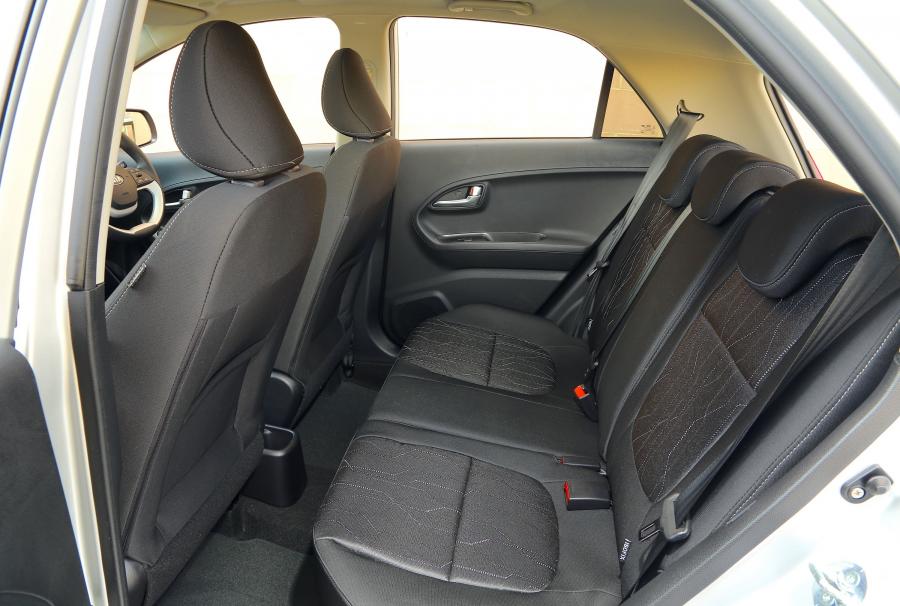  Kia Picanto EcoDynamics 5-Door 2015 года  (UK) (фото 21 из 21)
